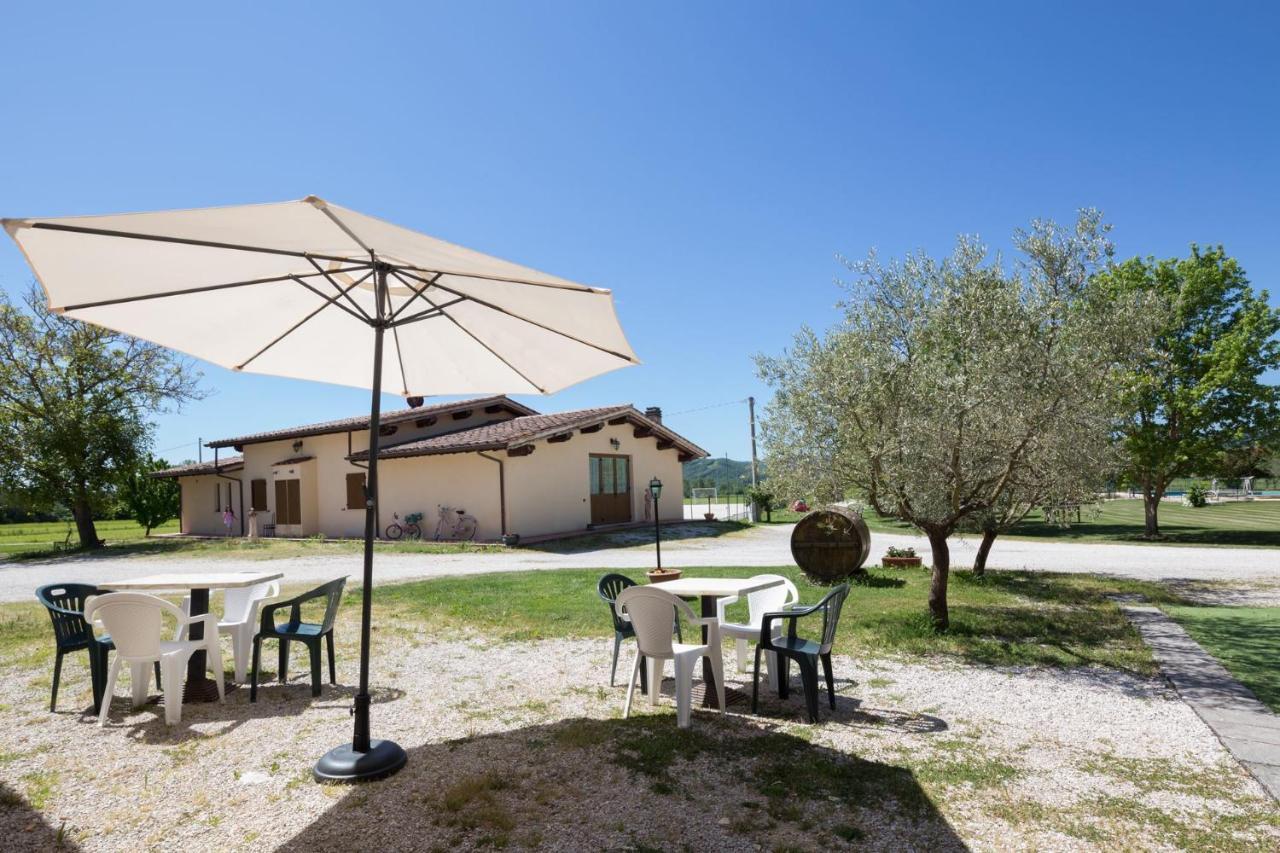 Agriturismo Casella Del Piano Γκούμπιο Εξωτερικό φωτογραφία
