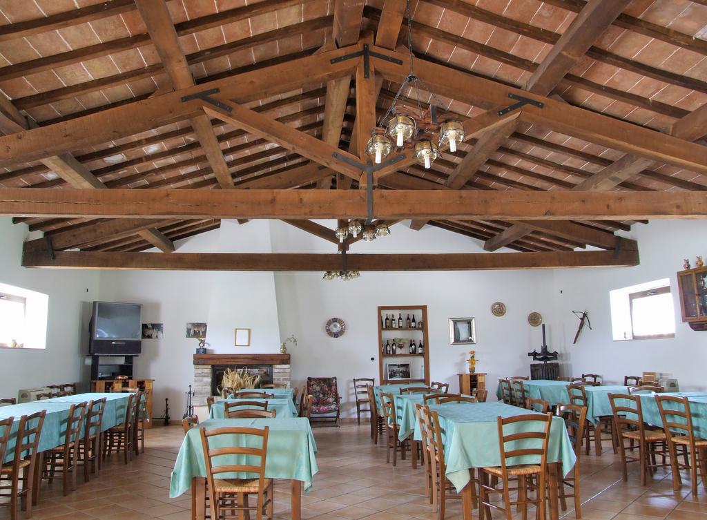 Agriturismo Casella Del Piano Γκούμπιο Εξωτερικό φωτογραφία